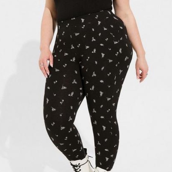 torrid Pants - Torrid 2 Black Ditsy Floral Crop Signature Waist Pocket Premium Legging